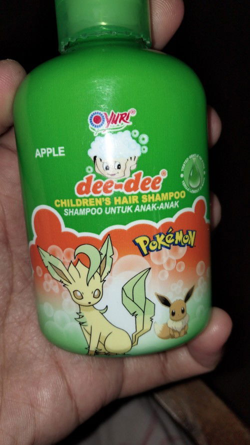 Bayi 10 bulan bolehkah pakai sampo dee-dee dari Yuri?