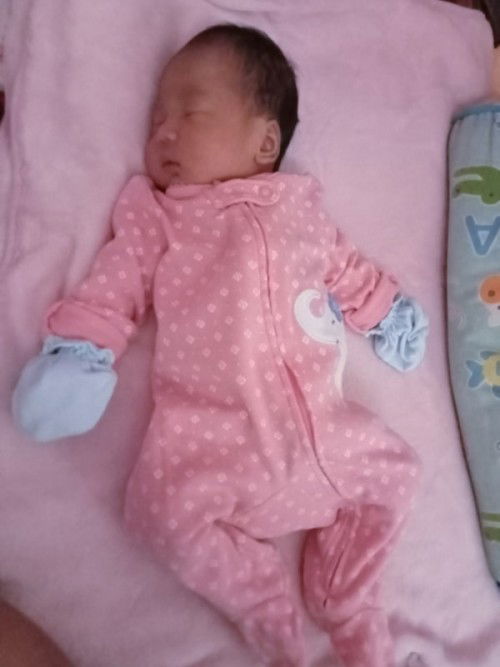 คลอด 35+6 เจ็บท้องบีบเฉย ๆ ไปหาหมอคลินิก หมอส่งเข้าโรงบาล ตรวจฉี่ ตรวจท้องปั้นท้องแข็ง