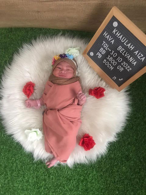 HPL 2 November lahir 30 oktober lahir normal dg BB besar dan ada  1 lilitan