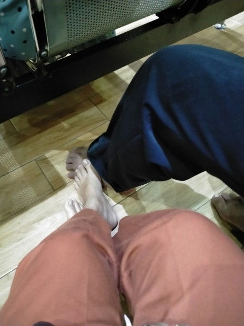 Bahagia berubah menjadi sedih