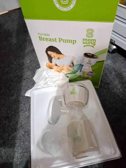 ada yg mau preloved pompa asi mom uung?