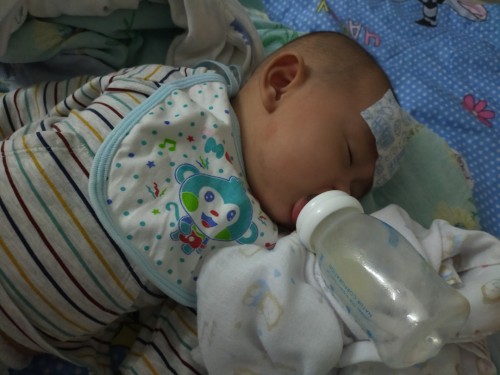 สอบถามน้อง3เดือนติดโควิด