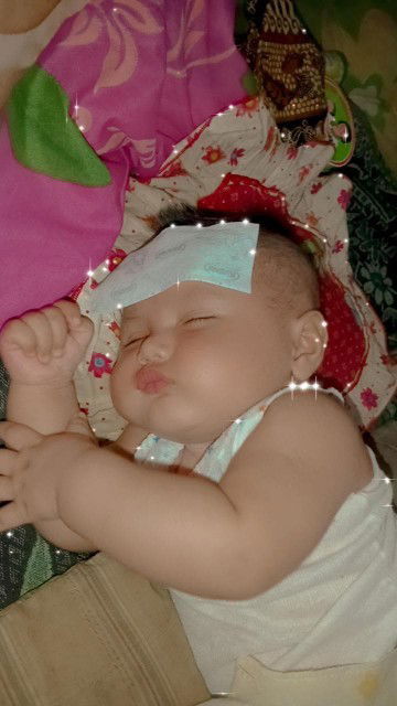 Anak saya demam pilek usia 3 bulan 26 hari ,sudah 2 hari ini nyusu nya paling 2 dot seharian😥