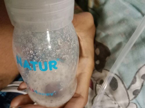 ปั้มนมด้วยเครื่อง