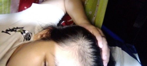 Grabe na po talaga ang paglagas ng buhok ko parang nakaka wala na ng gana. May gamot po ba para dto