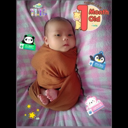 One month old n baby girl ko