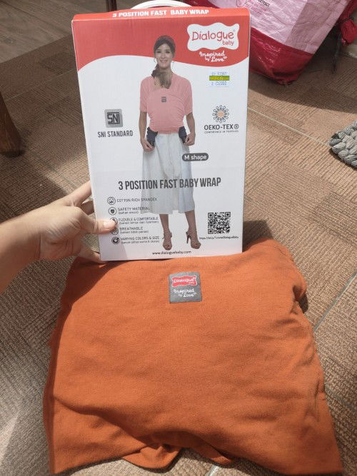 Dijual krn salah ukuran
Baby wrap MShape merk Dialogue
Ukuran S, kondisi baru hanya dicoba sekali