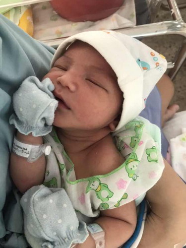 ประสบการณ์การรอคลอดที่ยาวนานสำหรับเรา