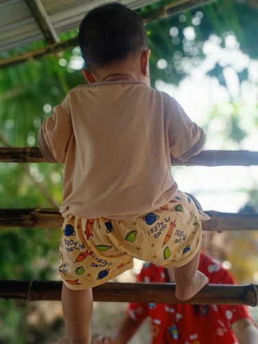 Bé em 9tháng rồi mà nặng chỉ 8kg cao69cm dù ăn khỏe bú tốt, các mom có bí quyết gì giúp bé tăng cân
