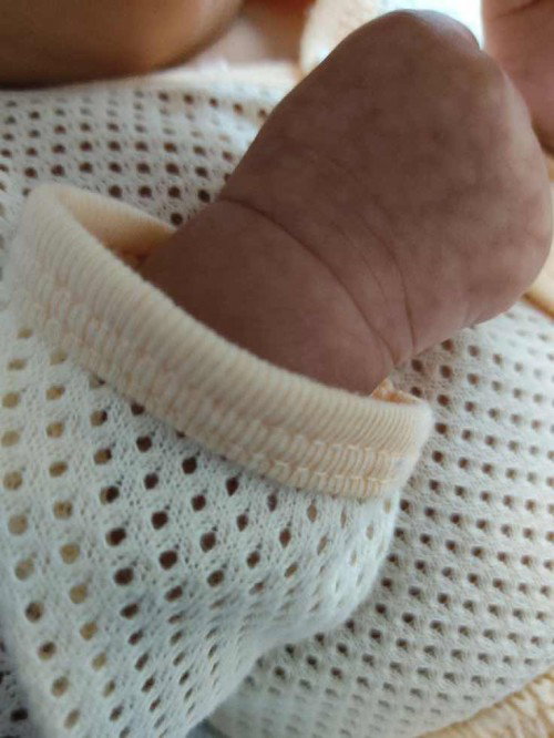 Baby 1 bulan 25 hari