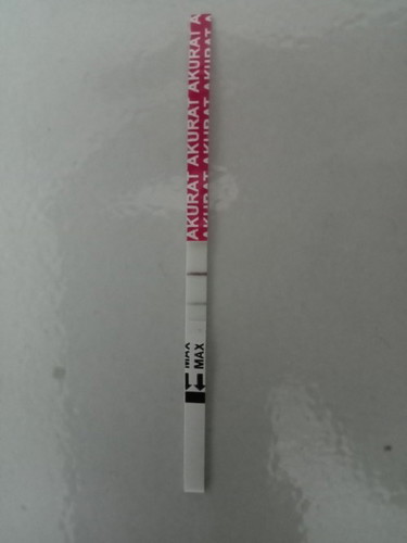 Minta sarannya Bun, hasil testpack saya Semar,,ini pertanda positif apa negatif yah Bun,, .