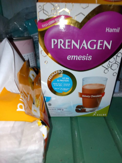 Apakah boleh konsumsi prenagen emesis di kehamilan 5 week