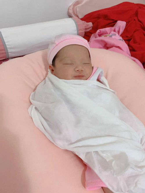 BABY IS OUT (team december)