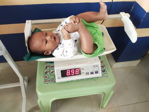 เด็ก6เดือน11วัน