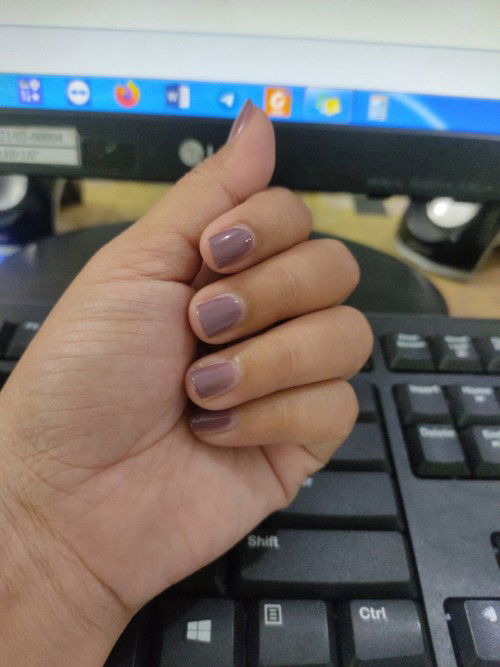 hamil tm 2 boleh pakai kutek tidak ya bun?