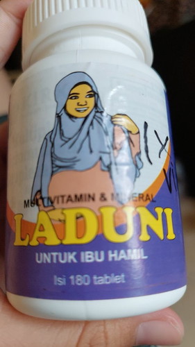 Multivitamin laduni dari puskesmas, sharing bunda..