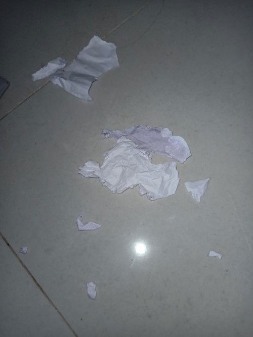 Bayi 7 bukan gak sengaja makan kertas