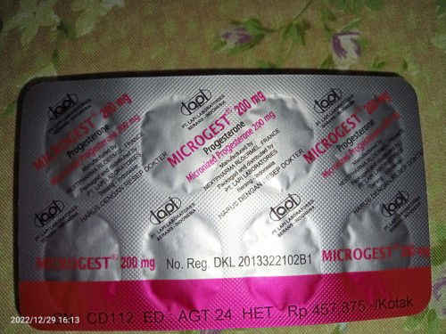 Ada yg hpht nya tanggal 22 Nov di testpack hasilnya garis 2, tapi di USG blm keliatan apa²