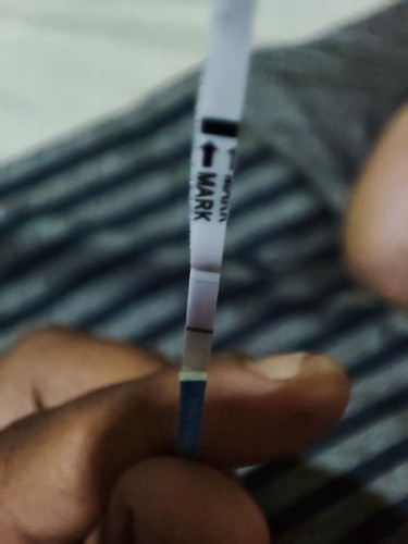 Bun mau nanya kalo garis tespeck seperti itu kira kira ituh hamil/tidak sih.ada ga yang seperti saya