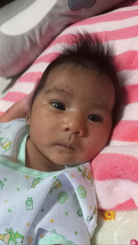 ให้นมลูกน้อย