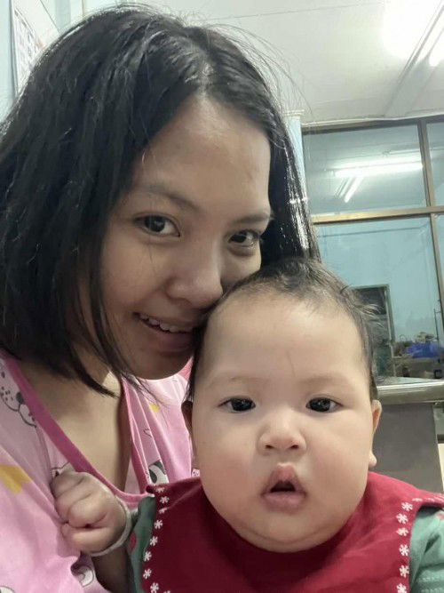 ลูกสาว 4 เดือน 19 วันแล้วจ้า