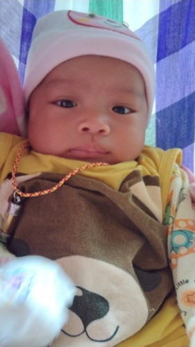 น้องไม่อึมาเป็นอาทิตย์แล้วค่ะ น้องได้3เดือนไม่ถ่ายหลายวัน ตดกลิ่นแรงมากค่ะ ผิดปกติไหมค่ะ