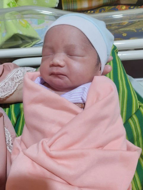 Alhamdulillah Hpl 10 jan, lahir 12 jan dgn induksi