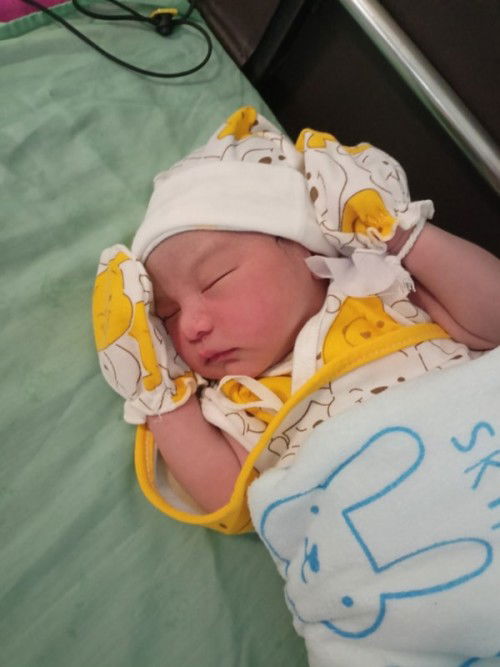 คลอดแล้วนะคะ ปัจจุบันอายุ 5 วันแล้วค่ะ 🥰