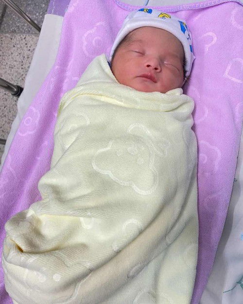 แตกแล้วจ้าาา