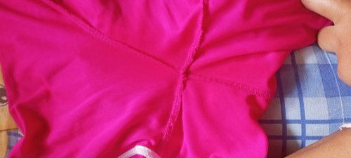 พอดีมีน้ำใสๆไหลออกมาเอง ไม่มีกลิ่น