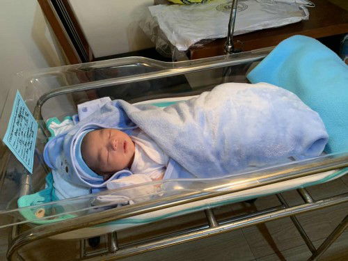 39weeks! Normal delivery (3:54am today) 3.2kgs with single cord coil