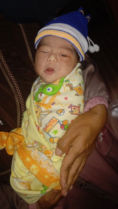 Telah lahir anak kami