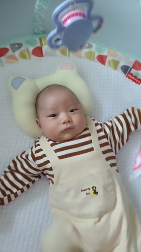 ลูก3เดือนแล้วไม่ค่อยกินๆนมน้อยปกติจะกิน90-140ccลงมา3-4ชม.กินแค่40-60ccเองกลุ่มใจค่ะลูกกินนมแม่ลดลง
