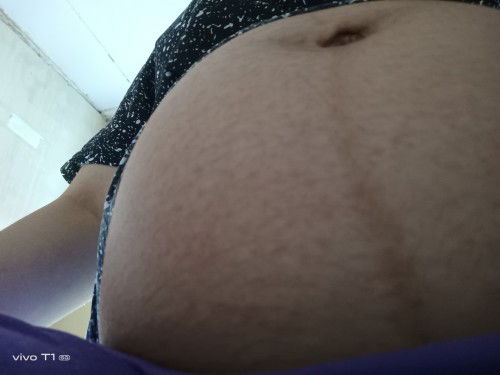 Perut berbintik merah