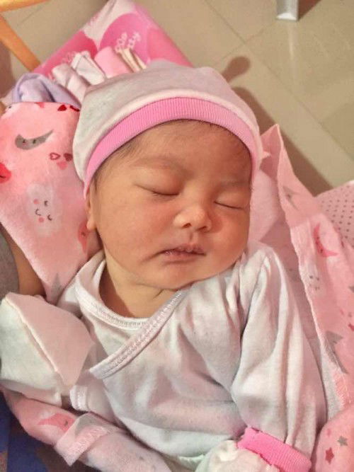 Baby Out at 39 weeks and 1 day.