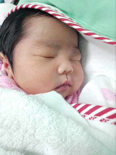 แก้มอ้วนๆของหนูค่ะ