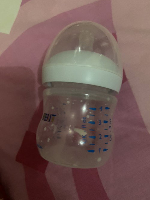 Botol susu anti bocor