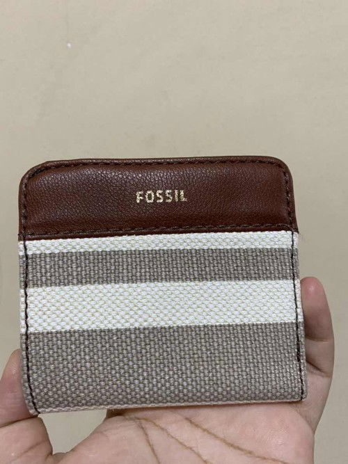 OOT. For Sale Fossil Madison Bifold