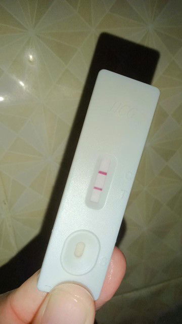 HPHT 3 Desember, baru tadi pagi tespek hasilnya positif.