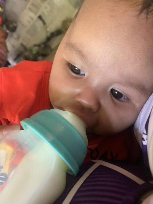 ขอบคุณเม่ๆๆทุกคนนะคะตอนน้องดูดขวดแล้วจ้า  #กลางคืนน้องเข้าเต้า❤️❤️