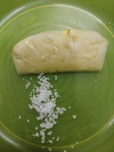 Makan nanas muda pada usia kandungan 22 minggu