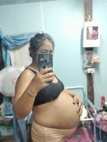 32w+3ท้องใหญ่มาก ท้อง3ค่ะ ทีม เมษายน แต่คุณหมอว่าหน้าจะไม่ถึง😊