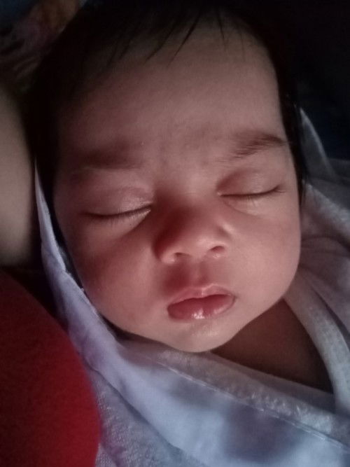 Normal lang poba Yung malalalim na mga mata ni baby 1month old pa Kasi sya