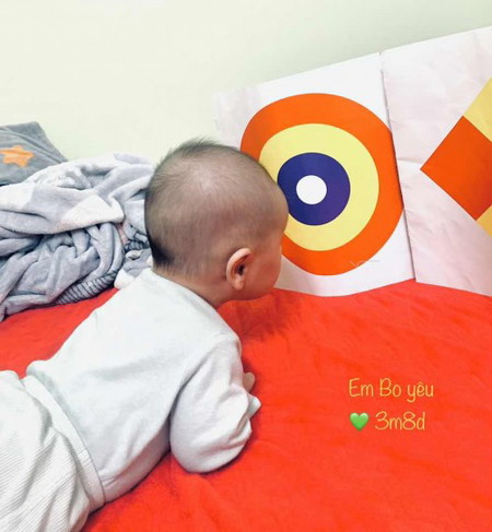 Bé nhà em 3tháng 5,8kg.59cm có còi quá k các mom.Tiện cho em xin rì viu về các dòng sữa tăng cân ạ