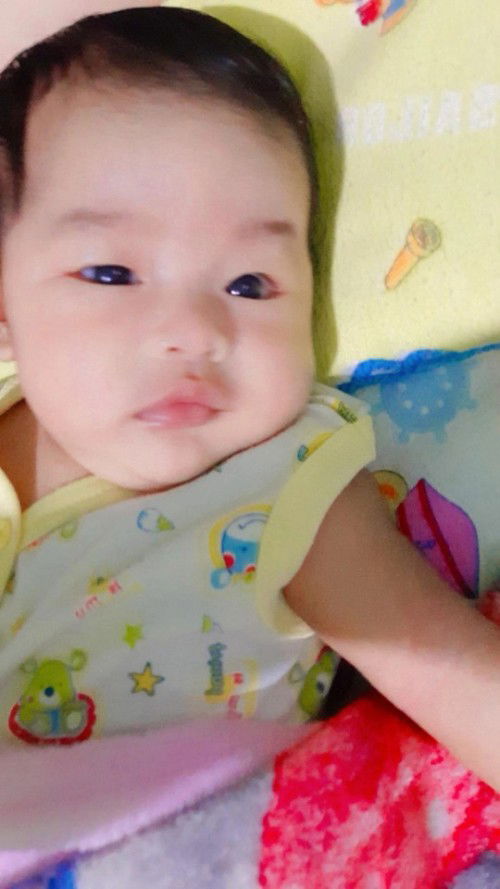 TIPS NAIKIN BERAT BADAN BAYI