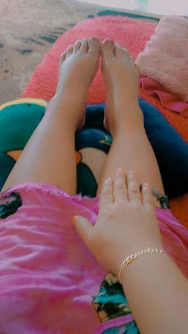 Masuk 37 week tangan kaki bengkak SM rasa kesemutan..ad yg smkh bunda🥹