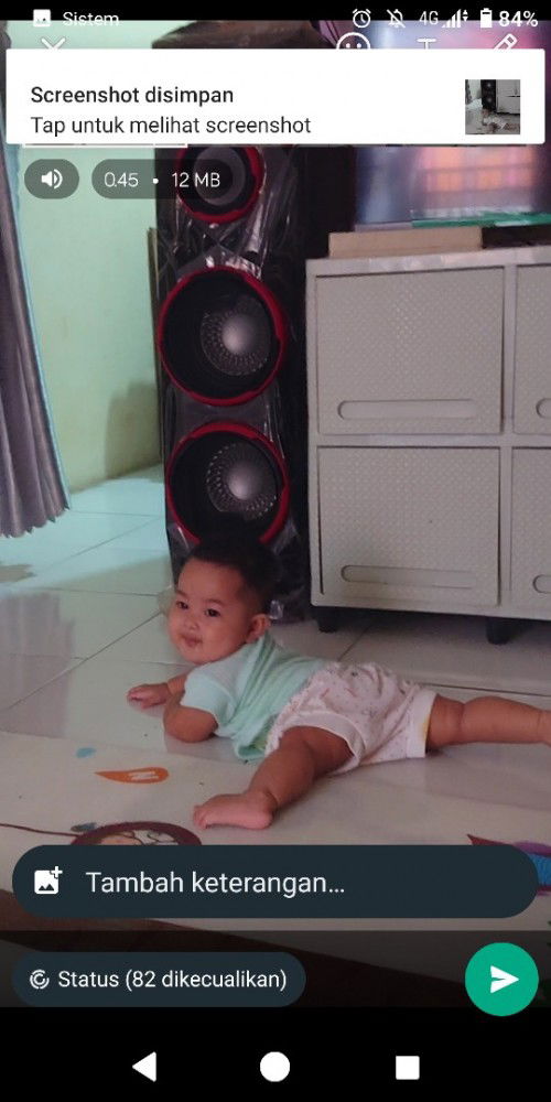 kaki bayi suka membuka lebar