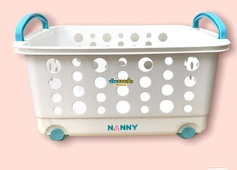 ❤️ ตะกร้าเอนกประสงค์ มีหูจับ และล้อเลื่อนได้ ❤️
👉🏻 สำหรับใช้ใส่ของเด็ก เสื้อผ้าหรือผ้าอ้อม
👉🏻 ข