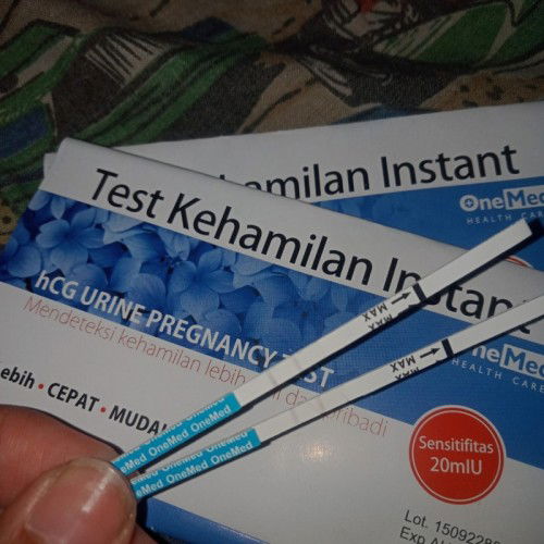 Hpht 25 Jan, telat 1 hari pas di tes hasil nya gini