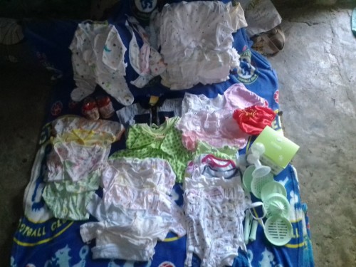ขายเสื้อผ้าลูกมือสอง